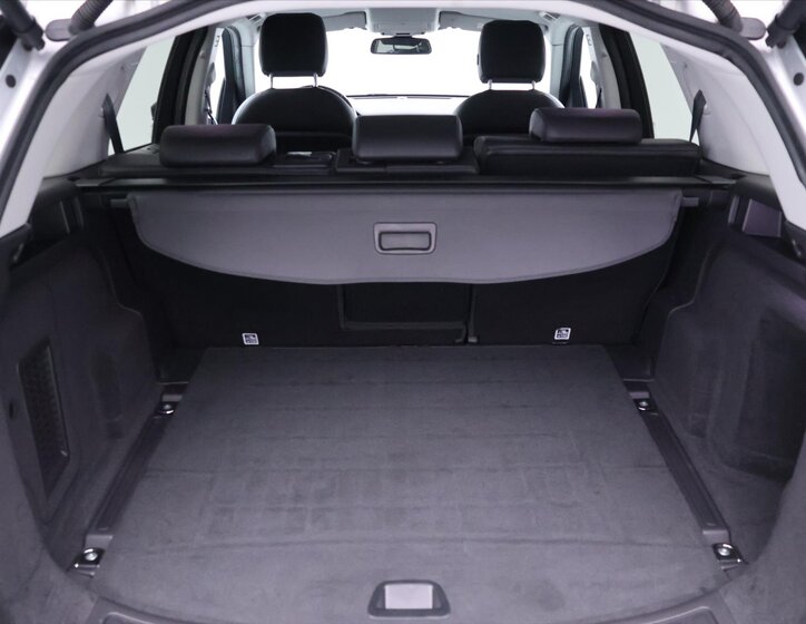 Land Rover Discovery Sport 10