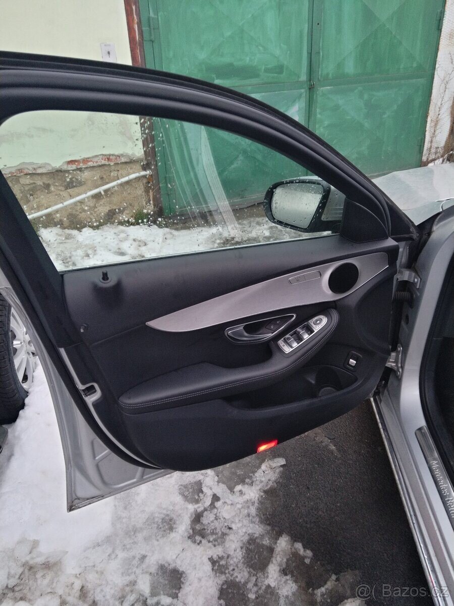 Mercedes-Benz Třídy C Kombi 2,1 l 125 kw