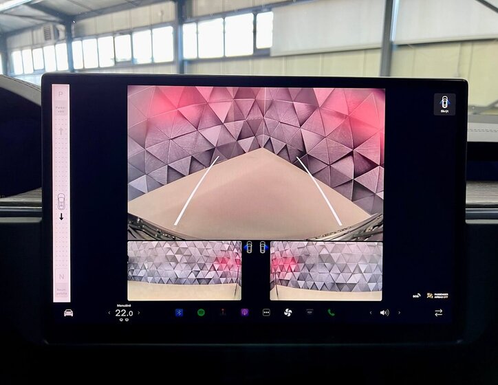 Tesla Model X SUV / Terénní 0,0 493 kw