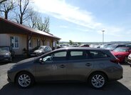 Toyota Auris Kombi 1,3 l 73 kw