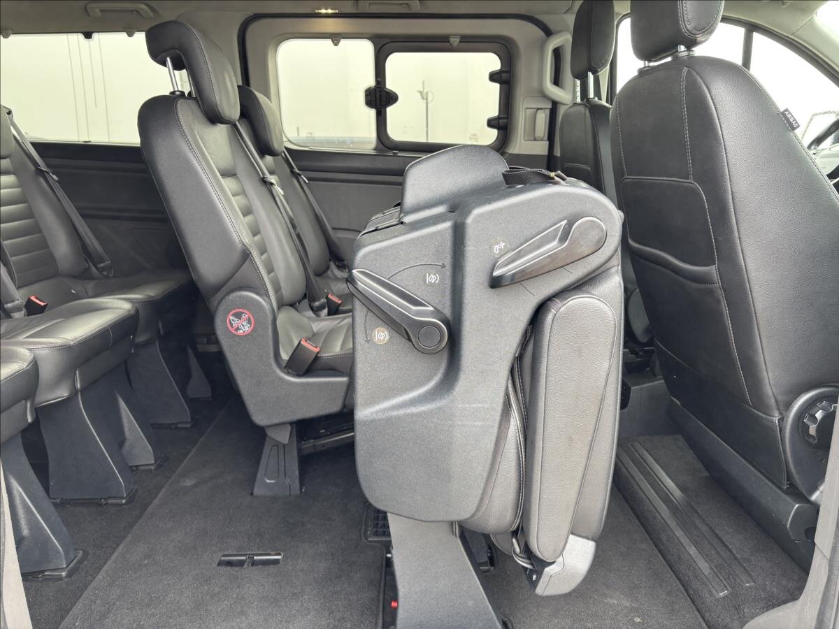 Ford Tourneo Custom Kombi 2,0 l 125 kw