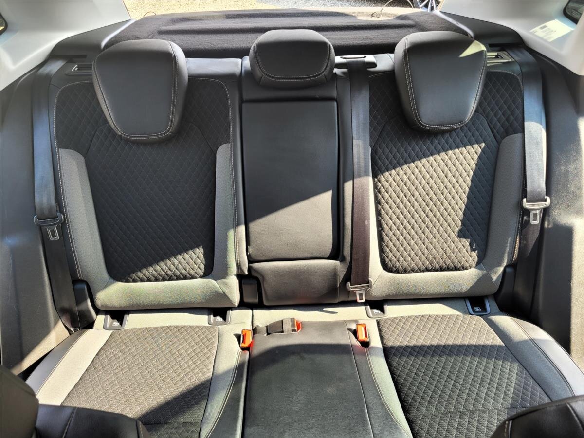 Opel Grandland X SUV / Terénní 1,5 l 96 kw