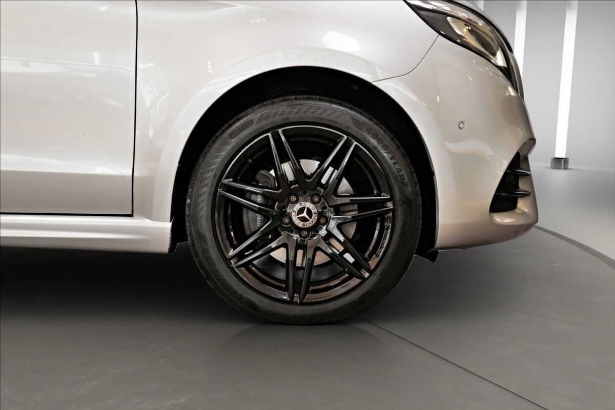 Mercedes-Benz Třídy V Kombi 2,0 l 174 kw