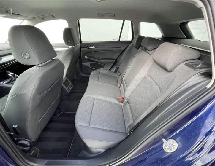 Volkswagen Golf Kombi 1,5 l 96 kw