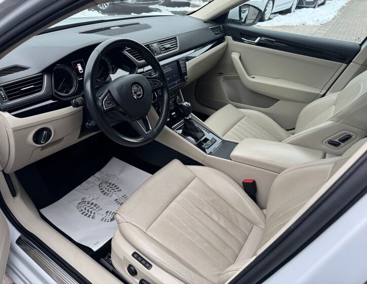 Škoda Superb Kombi 1,8 l 132 kw