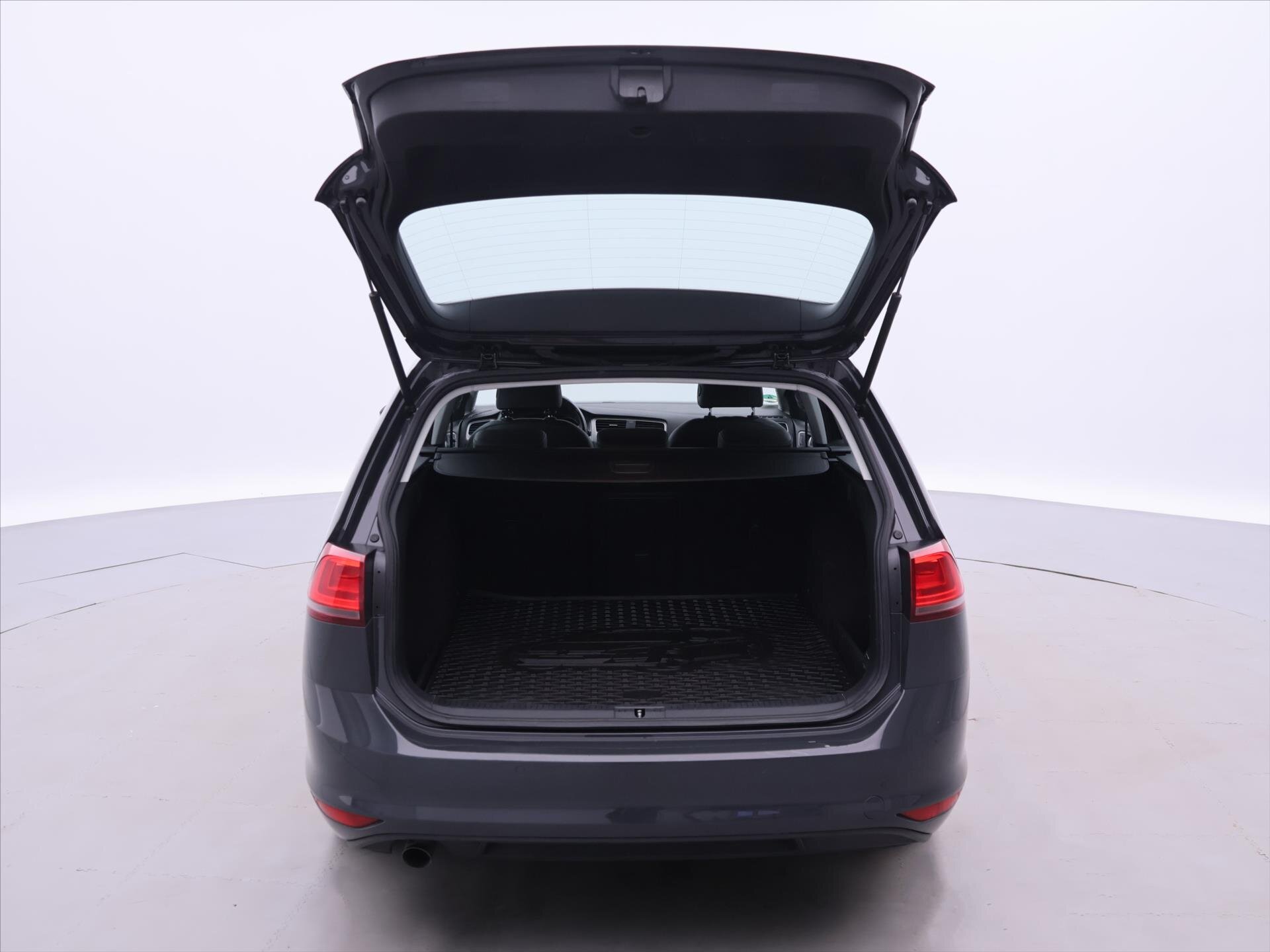 Volkswagen Golf Kombi 1,6 l 81 kw