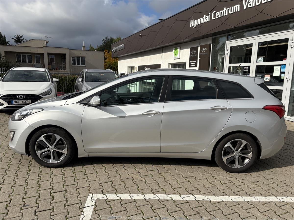 Hyundai i30 Kombi 1,6 l 81 kw