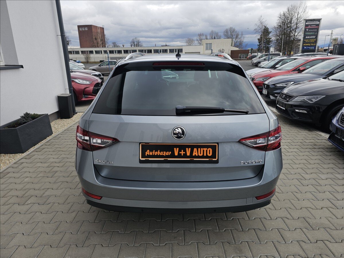 Škoda Superb Kombi 2,0 l 140 kw