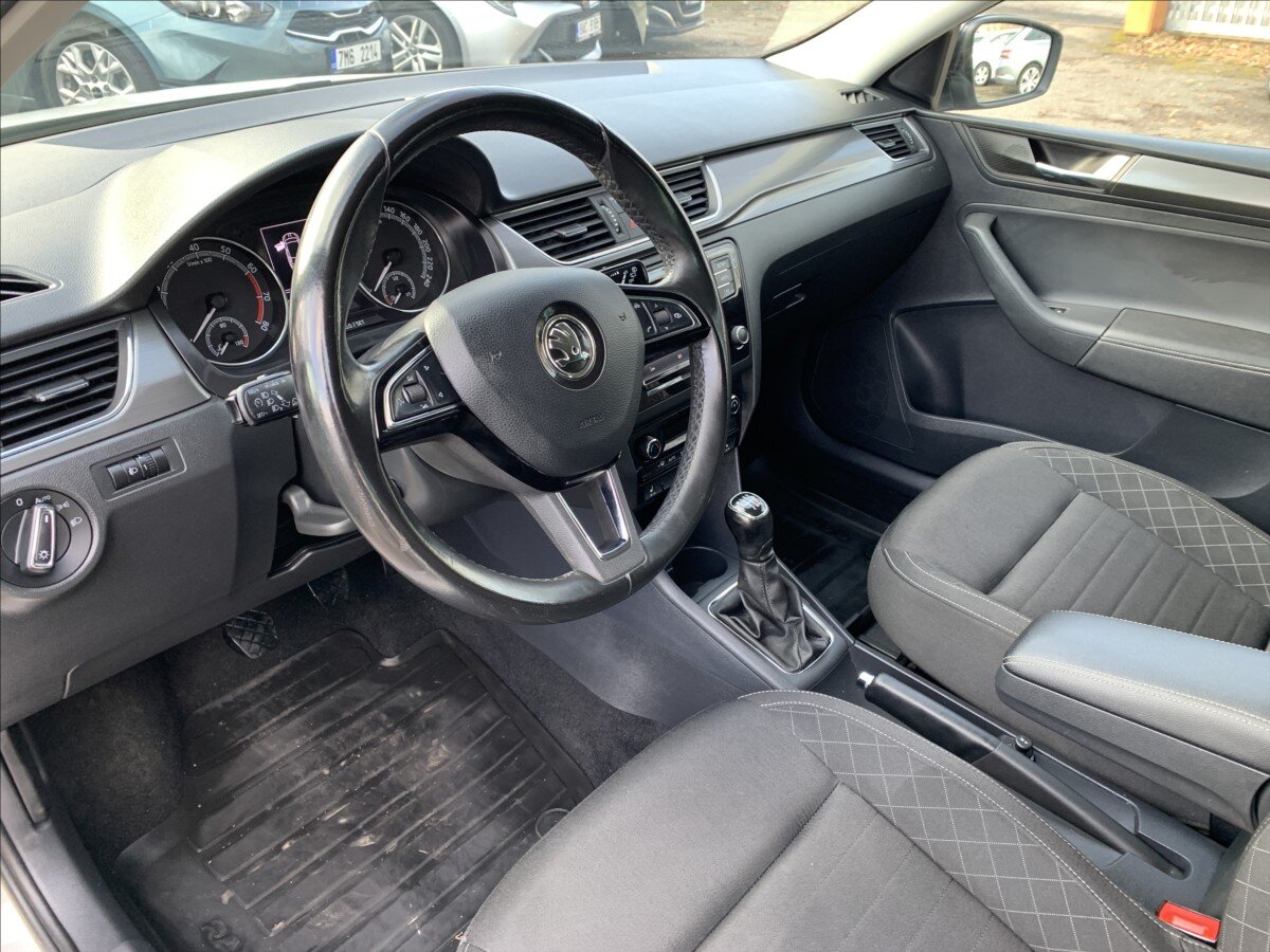 Škoda Rapid Hatchback 999,0 81 kw