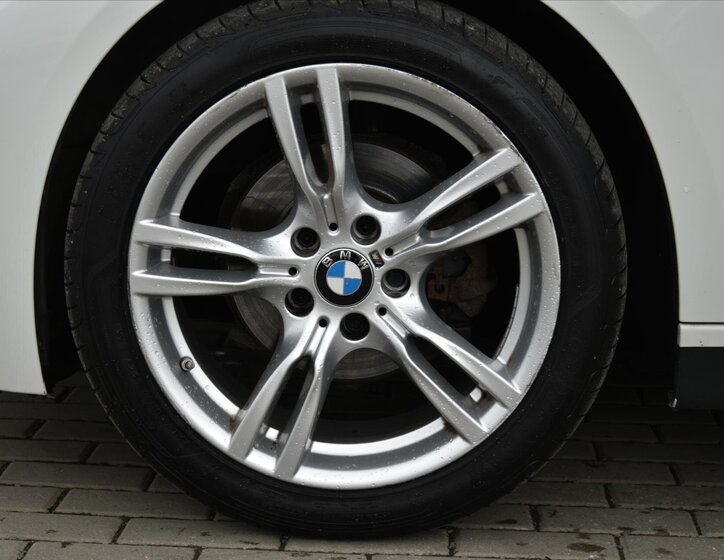 BMW Řada 3 Kombi 2,0 l 135 kw