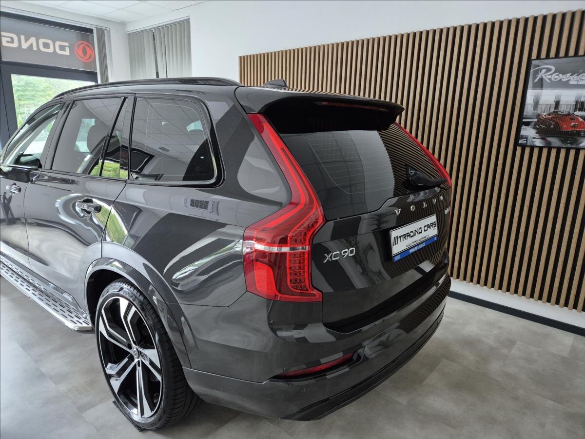 Volvo XC90 SUV / Terénní 2,0 l 180 kw