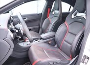 Mercedes-Benz CLA 12