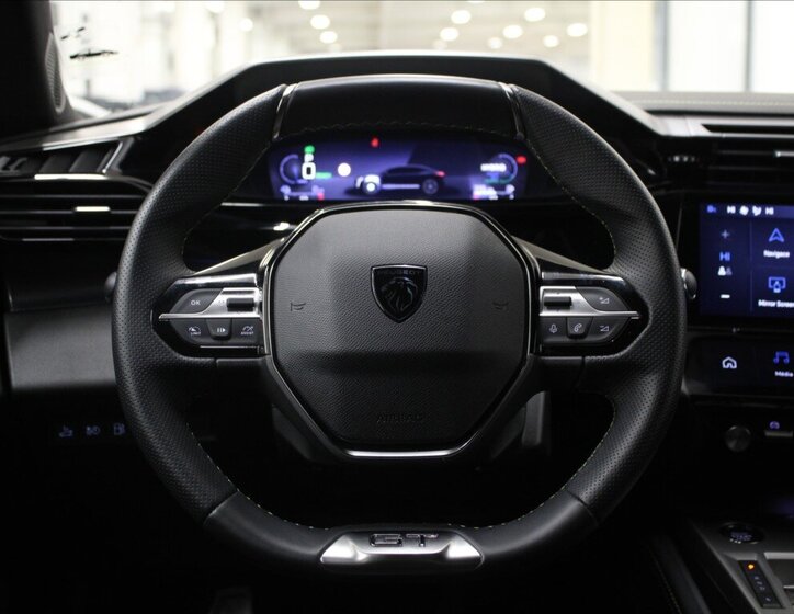 Peugeot 408 Liftback 1,6 l 165 kw