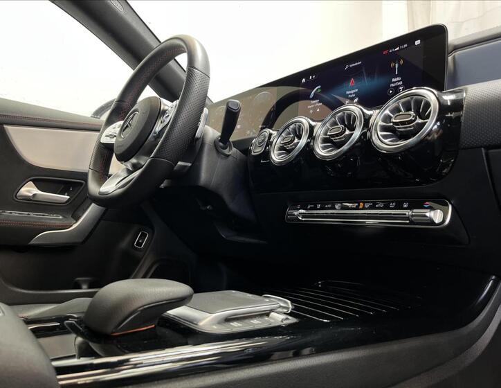 Mercedes-Benz CLA 16