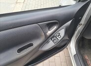 Toyota Yaris Hatchback 1,4 l 55 kw