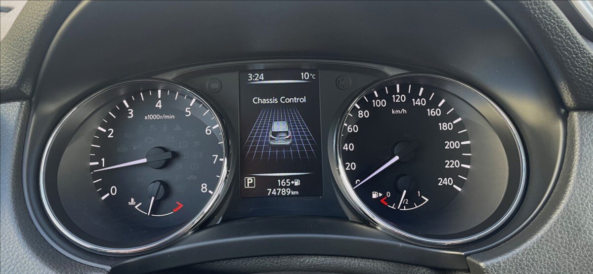 Nissan Qashqai SUV / Terénní 1,2 l 85 kw