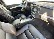 Volvo XC90 30