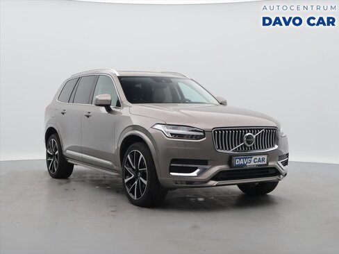 Volvo XC90 SUV / Terénní 2,0 l 220 kw
