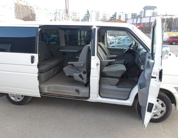 Volkswagen Multivan VAN / Minibus 2,5 l 75 kw