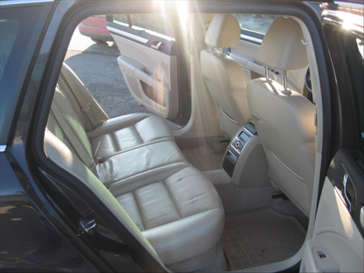 Škoda Superb Kombi 2,0 l 125 kw