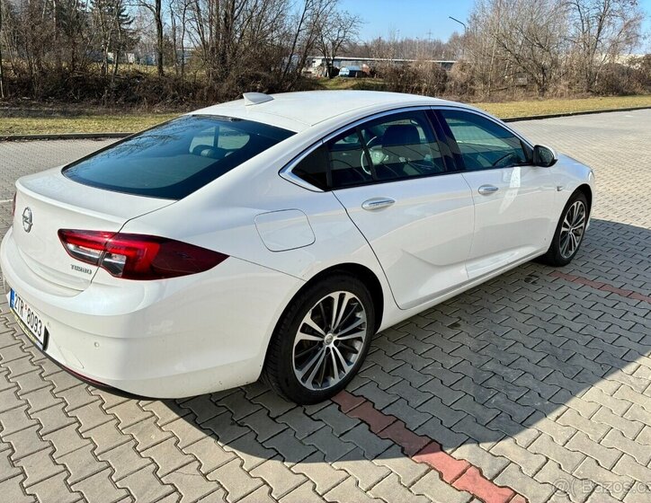 Opel Insignia Sedan / Limuzína 0,0 149 kw