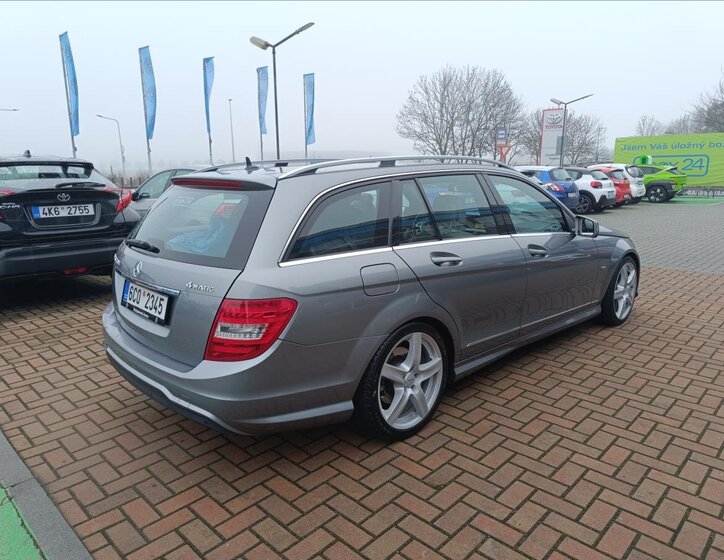 Mercedes-Benz Třídy C Kombi 2,1 l 150 kw