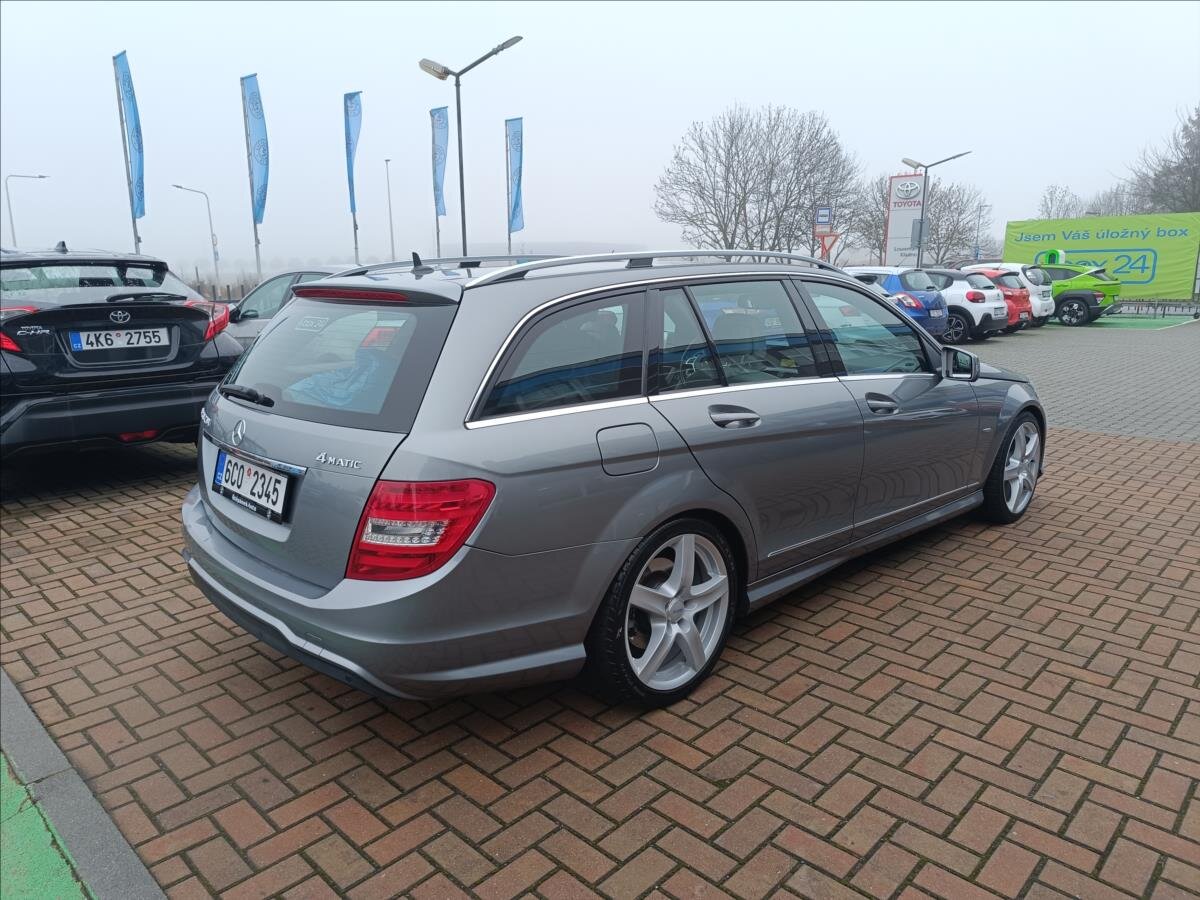 Mercedes-Benz Třídy C Kombi 2,1 l 150 kw