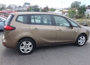 Opel Zafira 9