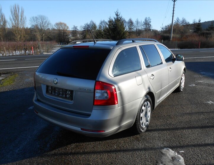 Škoda Octavia Kombi 1,6 l 77 kw