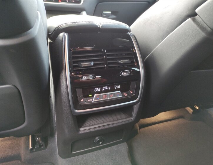 BMW X6 SUV / Terénní 3,0 l 250 kw