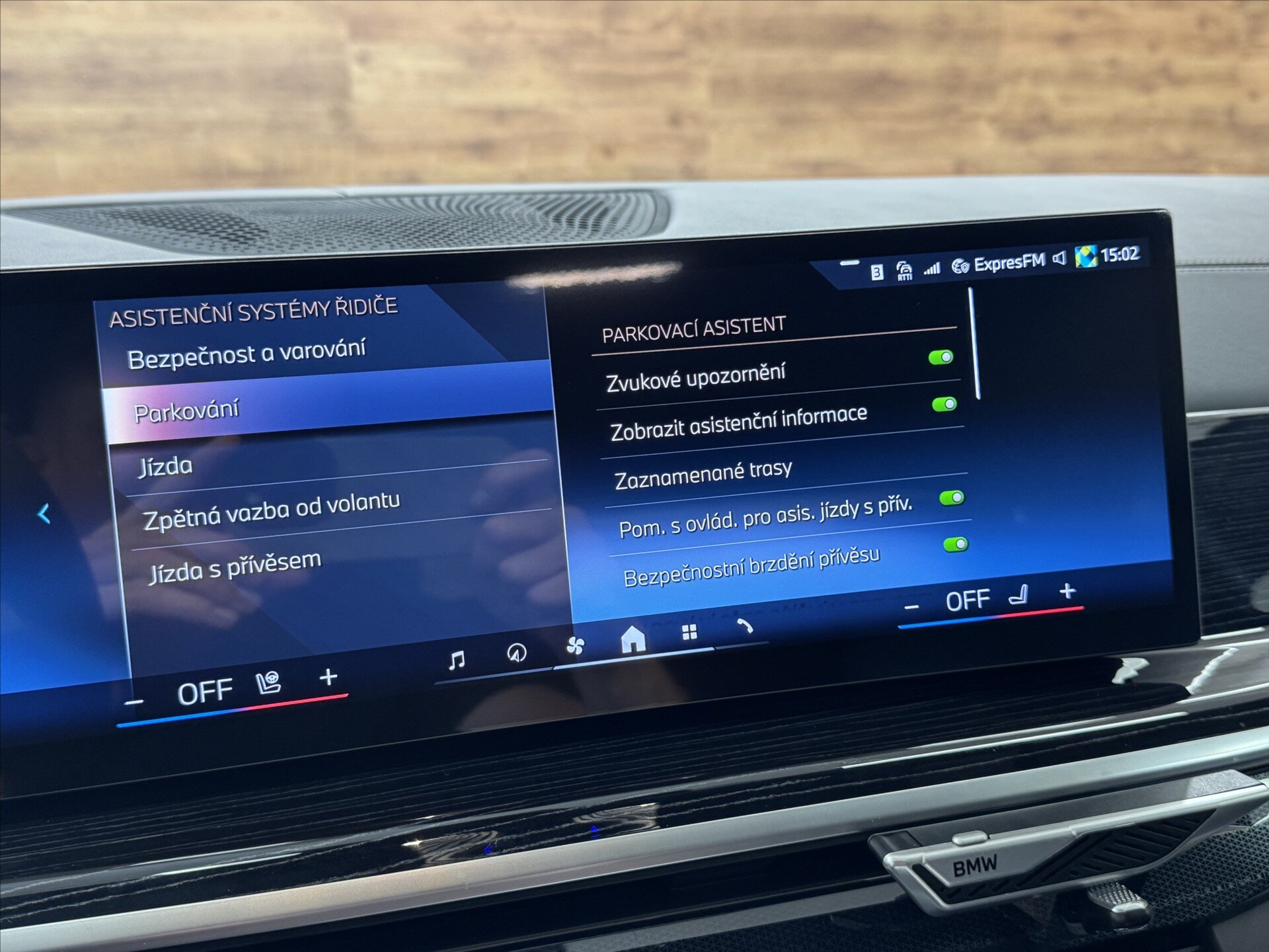 BMW X5 SUV / Terénní 3,0 l 250 kw