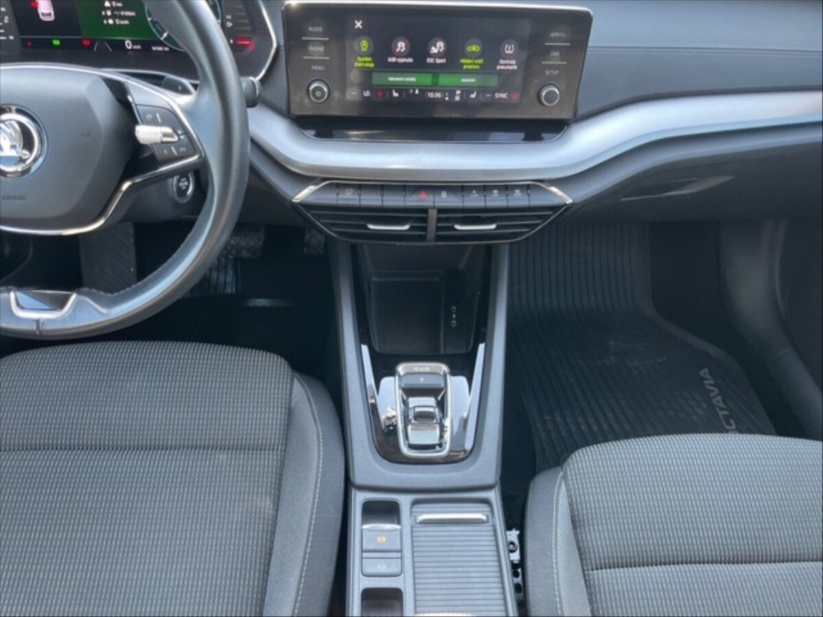 Škoda Octavia Kombi 2,0 l 110 kw