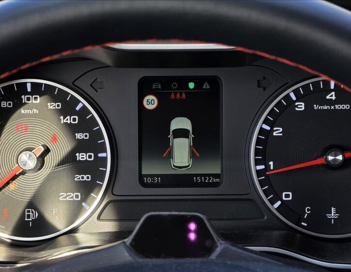 MG ZS Hatchback 1,5 l 78 kw