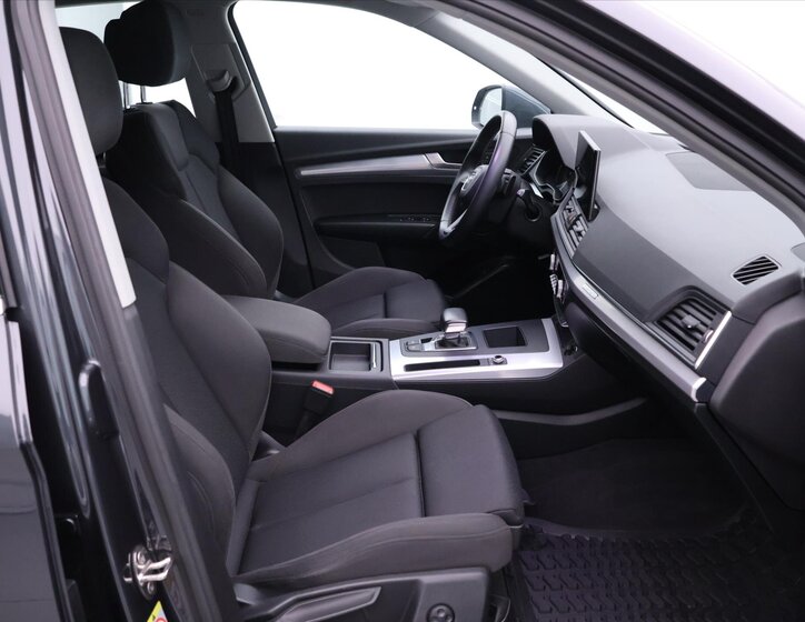 Audi Q5 SUV / Terénní 2,0 l 150 kw