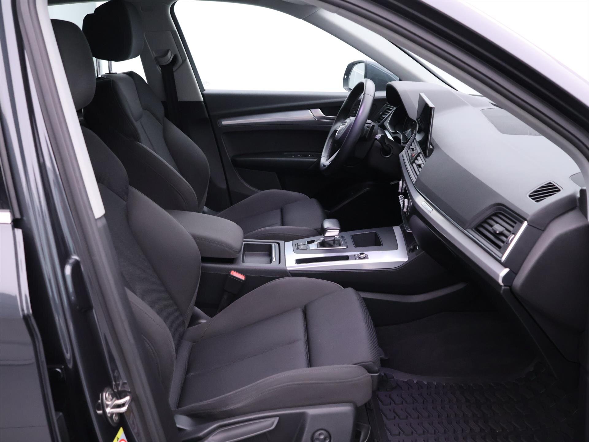 Audi Q5 SUV / Terénní 2,0 l 150 kw