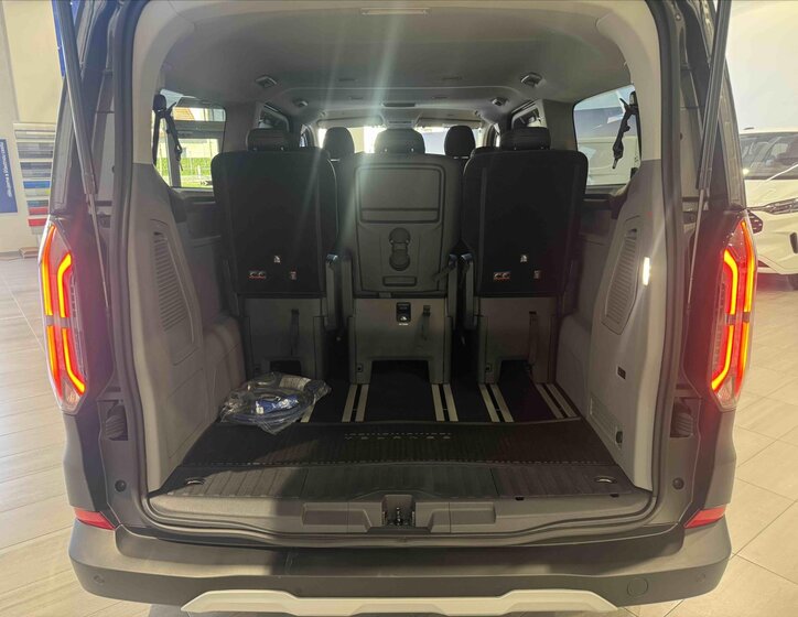 Ford Tourneo Kombi 2,5 l 171 kw