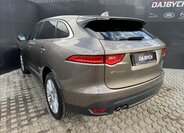 Jaguar F-Pace SUV 2,0 l 132 kw