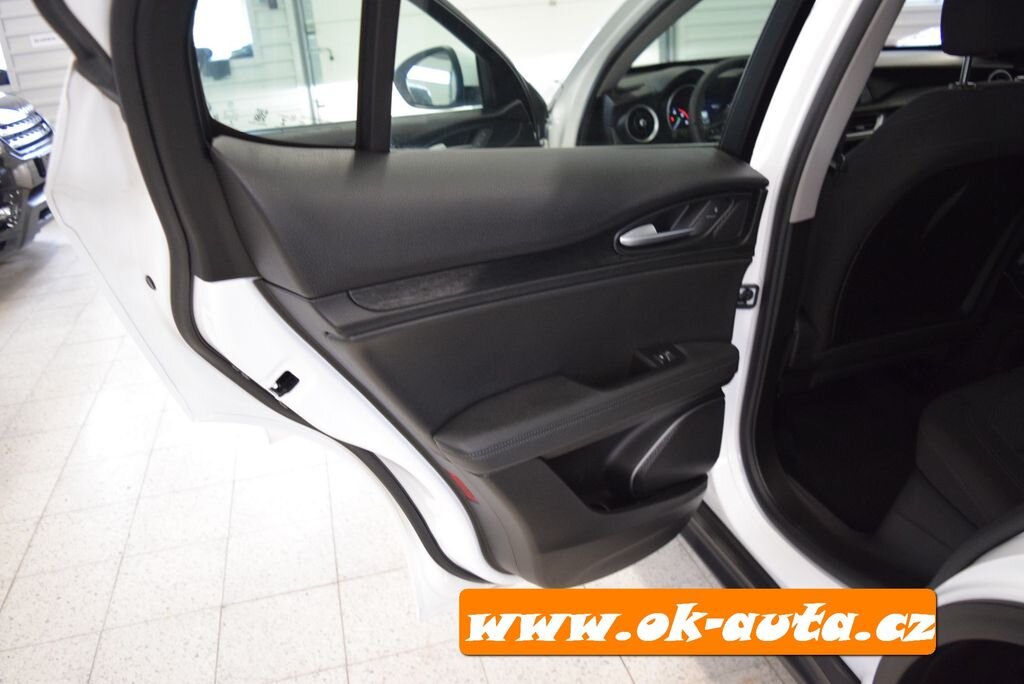 Alfa Romeo Stelvio SUV 0,0 140 kw