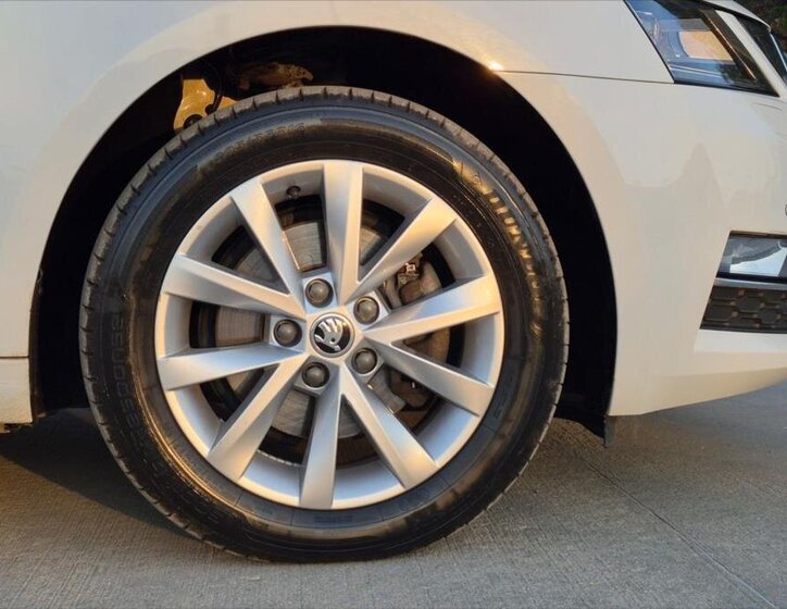 Škoda Octavia Kombi 1,5 l 110 kw