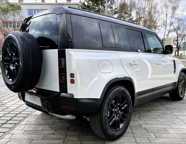 Land Rover Defender SUV / Terénní 3,0 l 147 kw