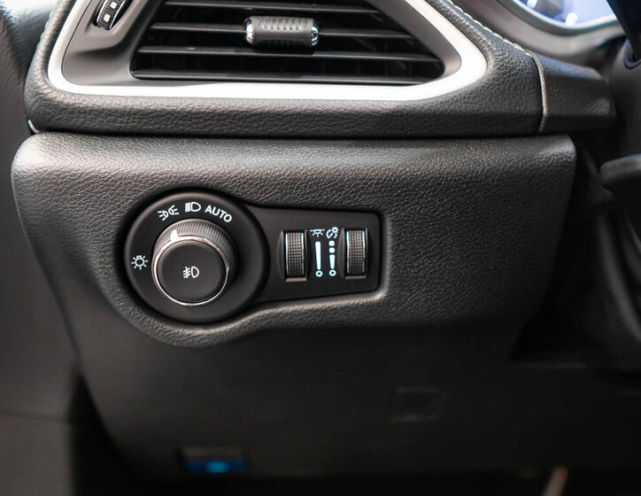 Chrysler Pacifica MPV 3,6 l 221 kw