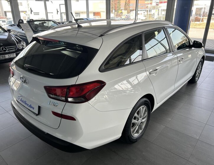 Hyundai i30 Kombi 998,0 88 kw
