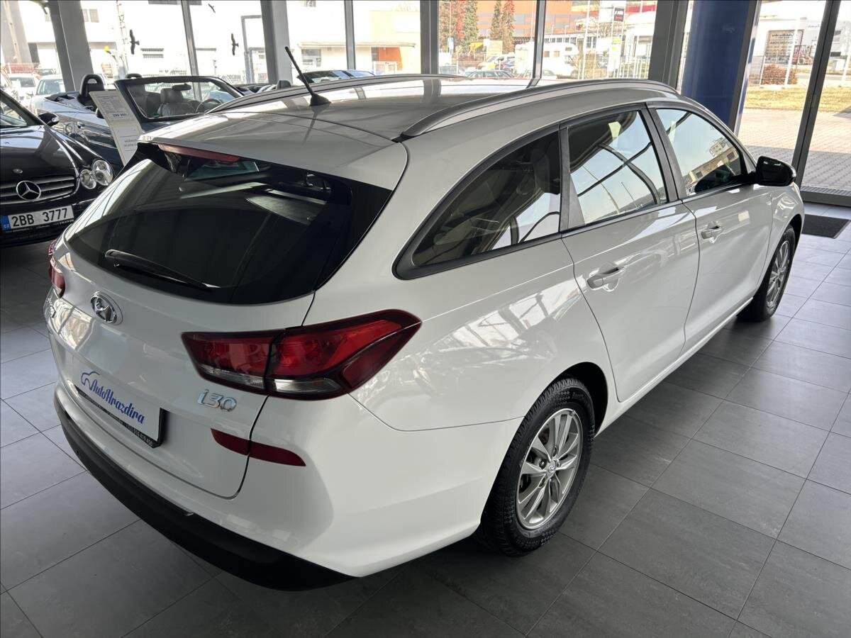 Hyundai i30 Kombi 998,0 88 kw