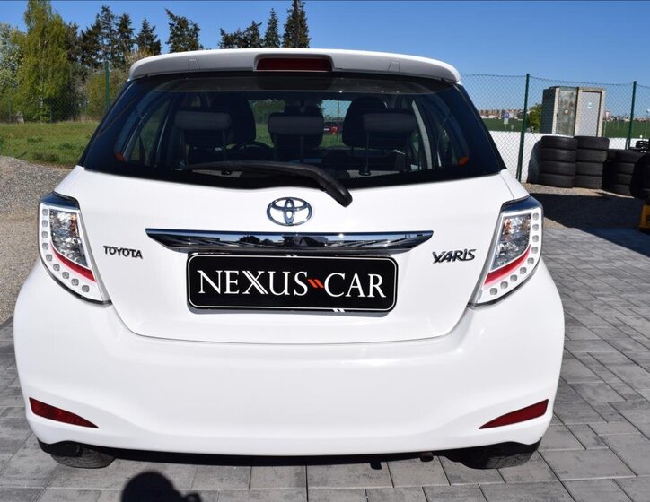 Toyota Yaris Hatchback 998,0 51 kw