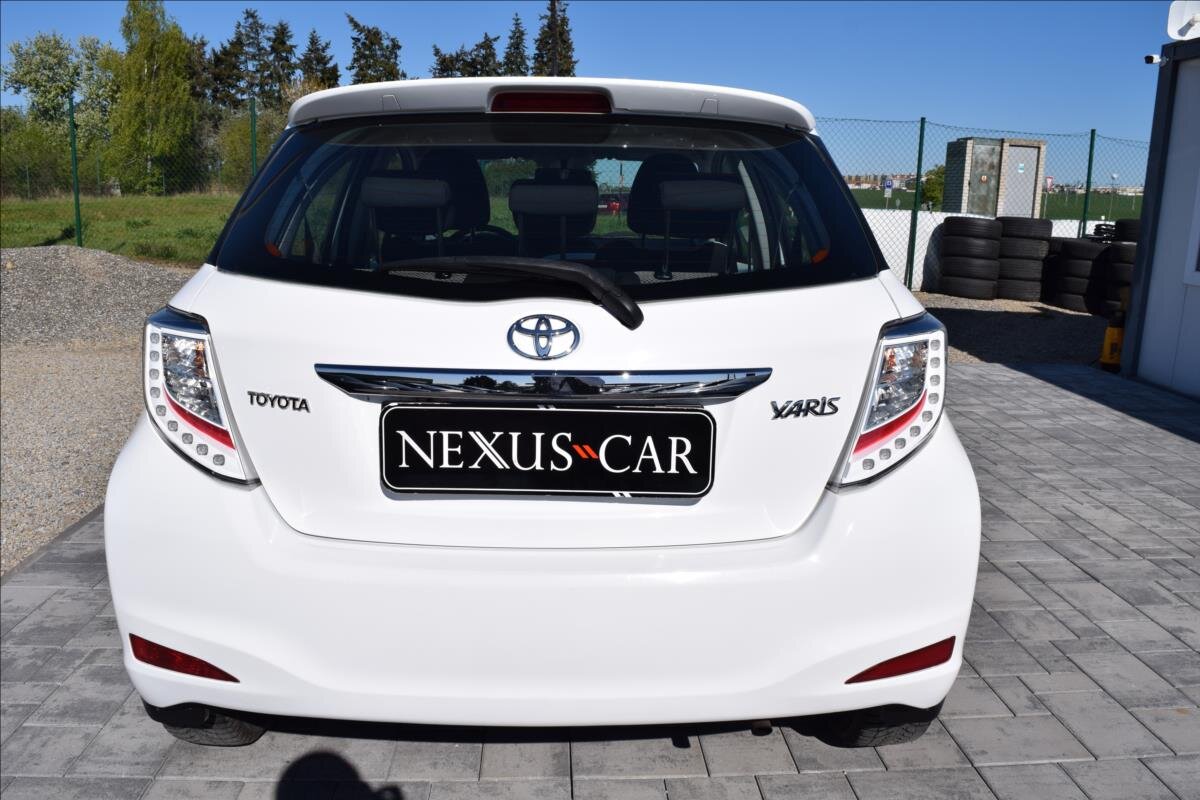 Toyota Yaris Hatchback 998,0 51 kw