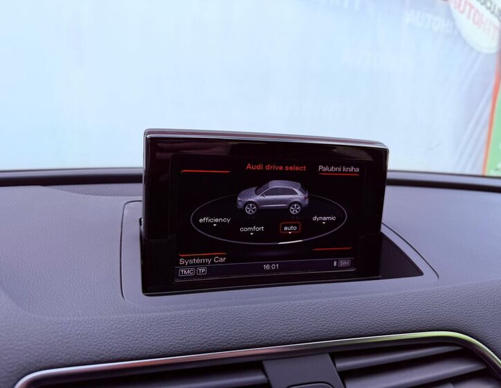 Audi Q3 SUV / Terénní 1,4 l 110 kw