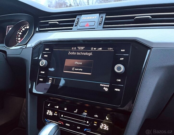 Volkswagen Passat Kombi 0,0 110 kw