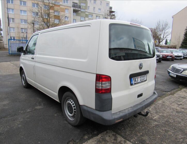 Volkswagen Transporter Skříň 1,9 l 62 kw