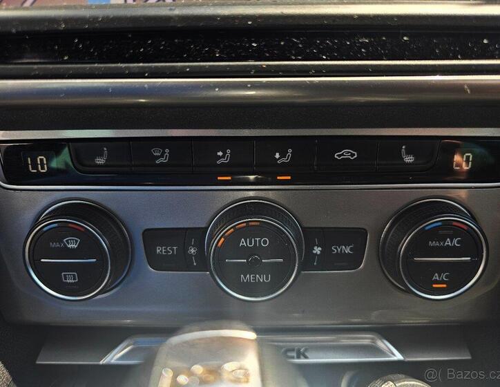 Volkswagen Passat 12