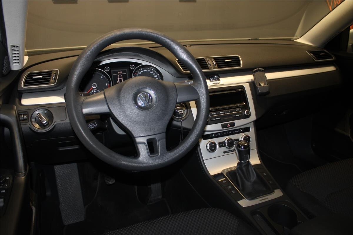 Volkswagen Passat Kombi 2,0 l 103 kw